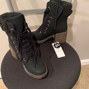 Black boots with 2in heel